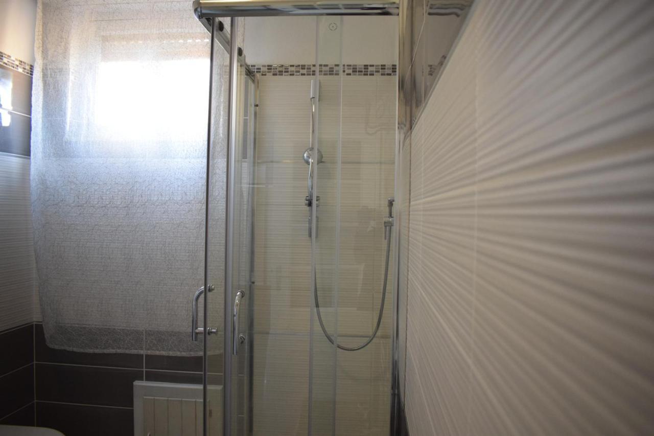 Vacanze Mare E Montagna Apartment *